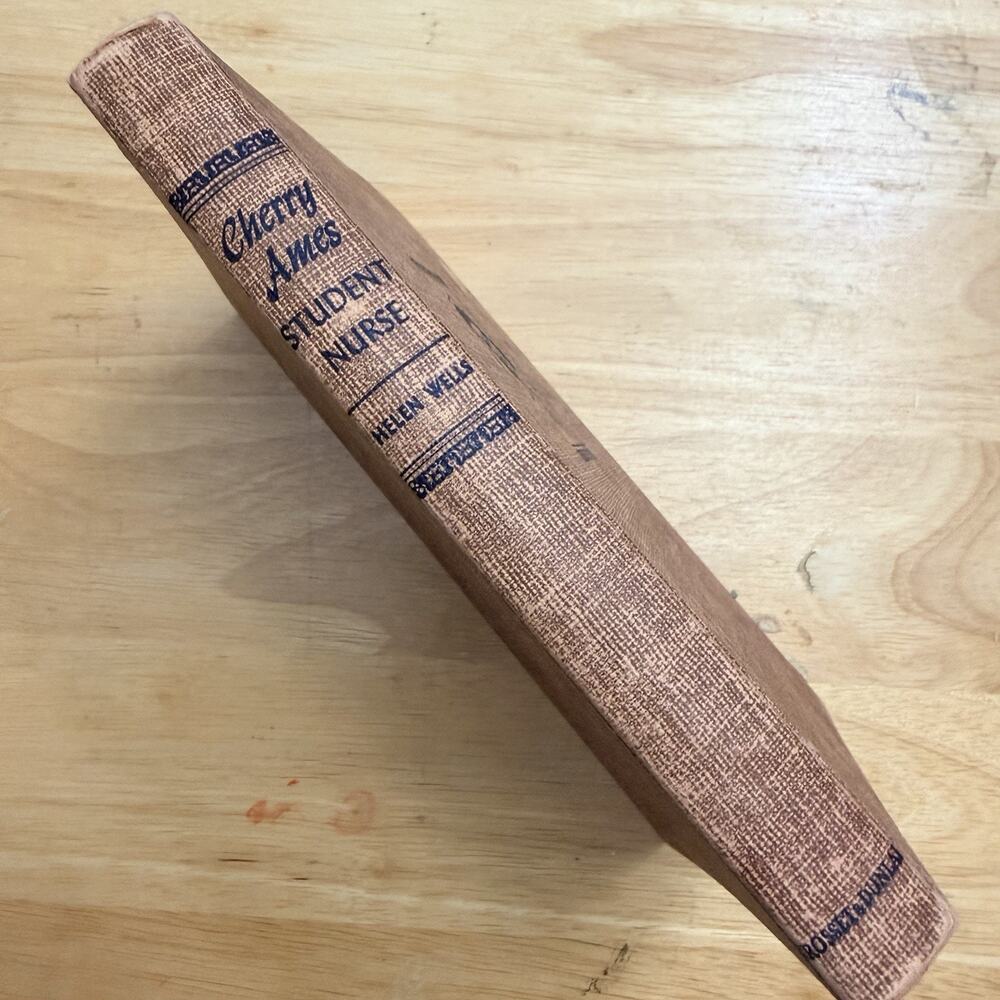 Cherry Ames Student Nurse Stories by Helen Wells Hardcover Book Vintage 1943 - Picture 12 of 12